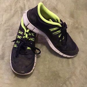 Nike 5.0 Sneakers w/ Nike Pod